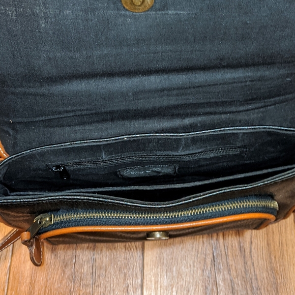 Cara Bella Handbag - Picture 3 of 3